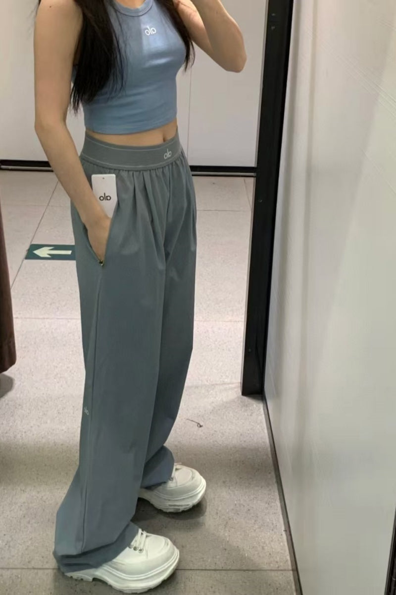 ALO Boho Chic Loose Fit Yoga Outfit for Women